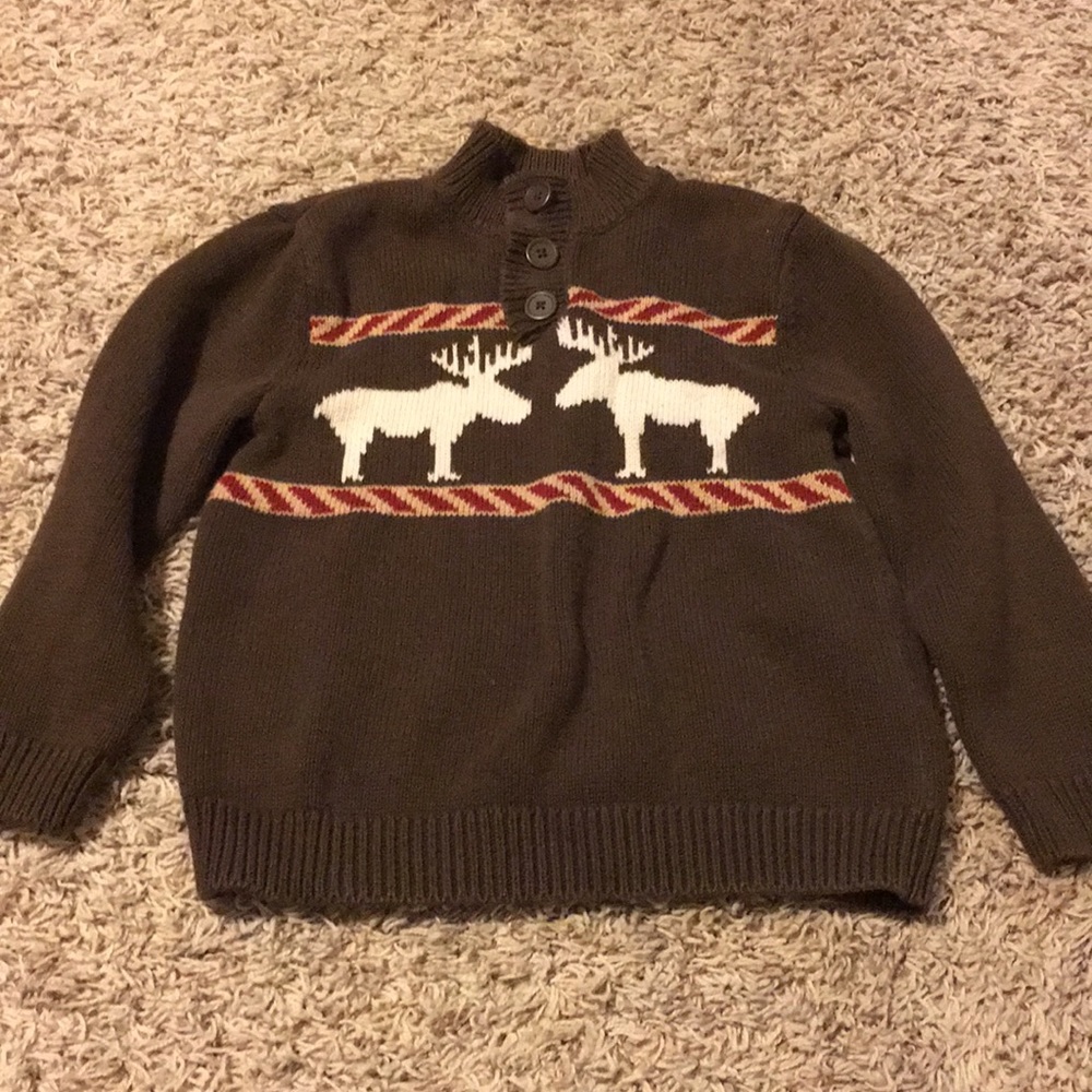 Warm brown sweater with reindeer!